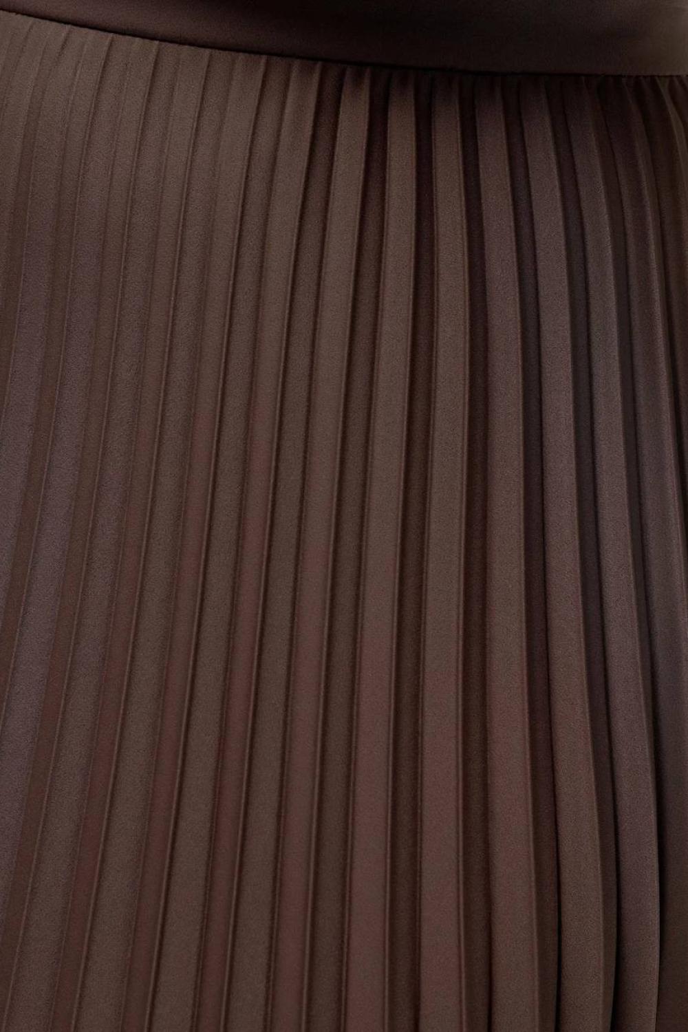 Chocolate pleated skirt