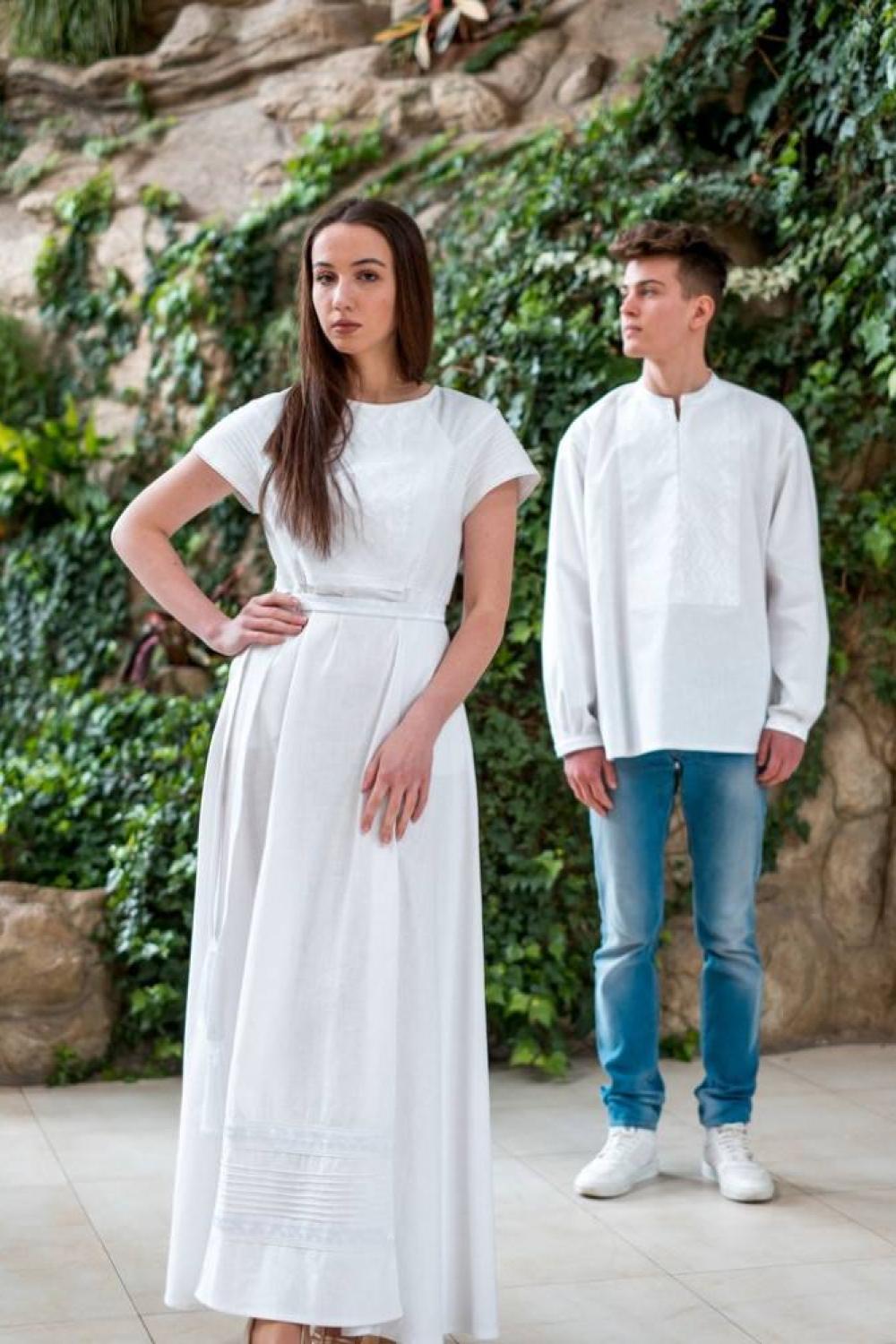 Embroidered dress white on white