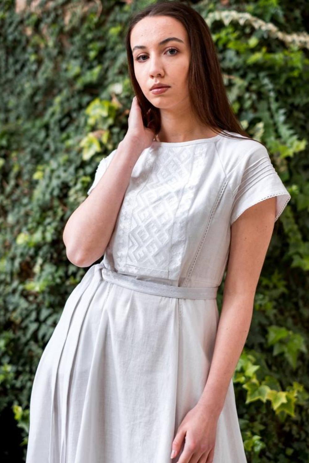 Embroidered dress white on white
