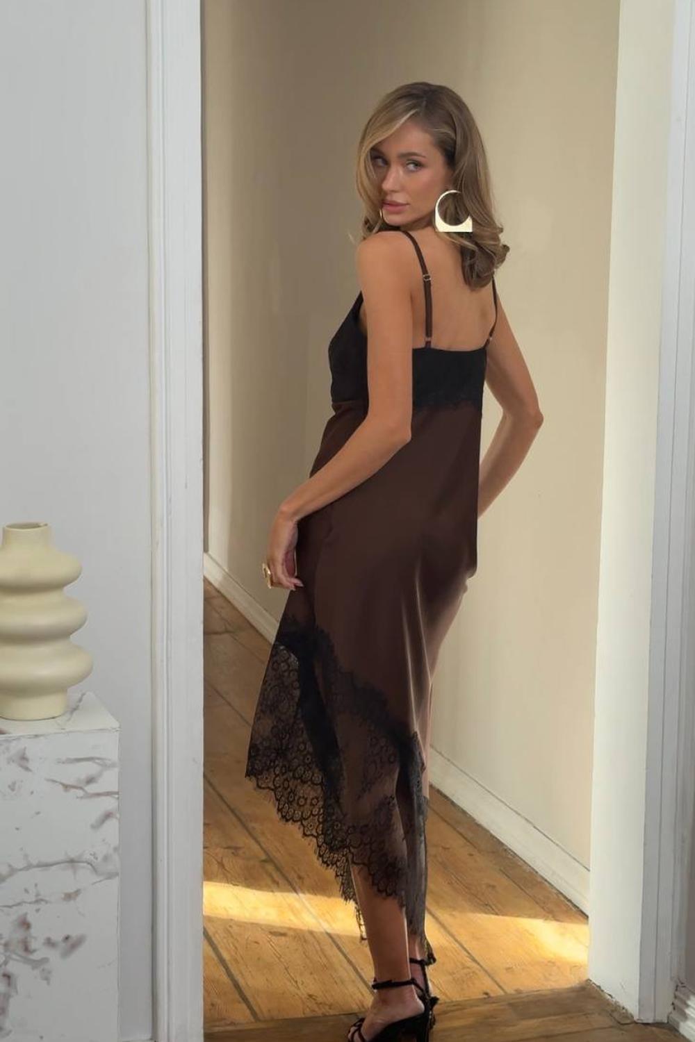 Chocolate slip dress with lace 584_choco