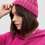 An pink hat