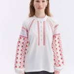 Жіноча вишиванка біла з червоною вишивкою Леся Українка