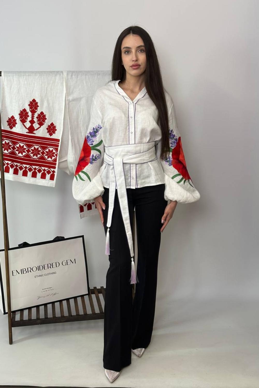 Вишиванка жіноча дизайнерська Червоні маки Embroidered Jem
