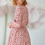 Dress with a vanilla-raspberry pattern Telia STIMMA