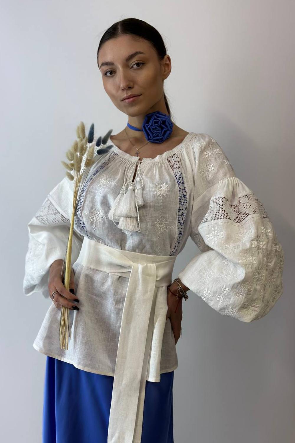 Вишиванка жіноча лляна біла по білому Урочиста EMBROIDERED GEM