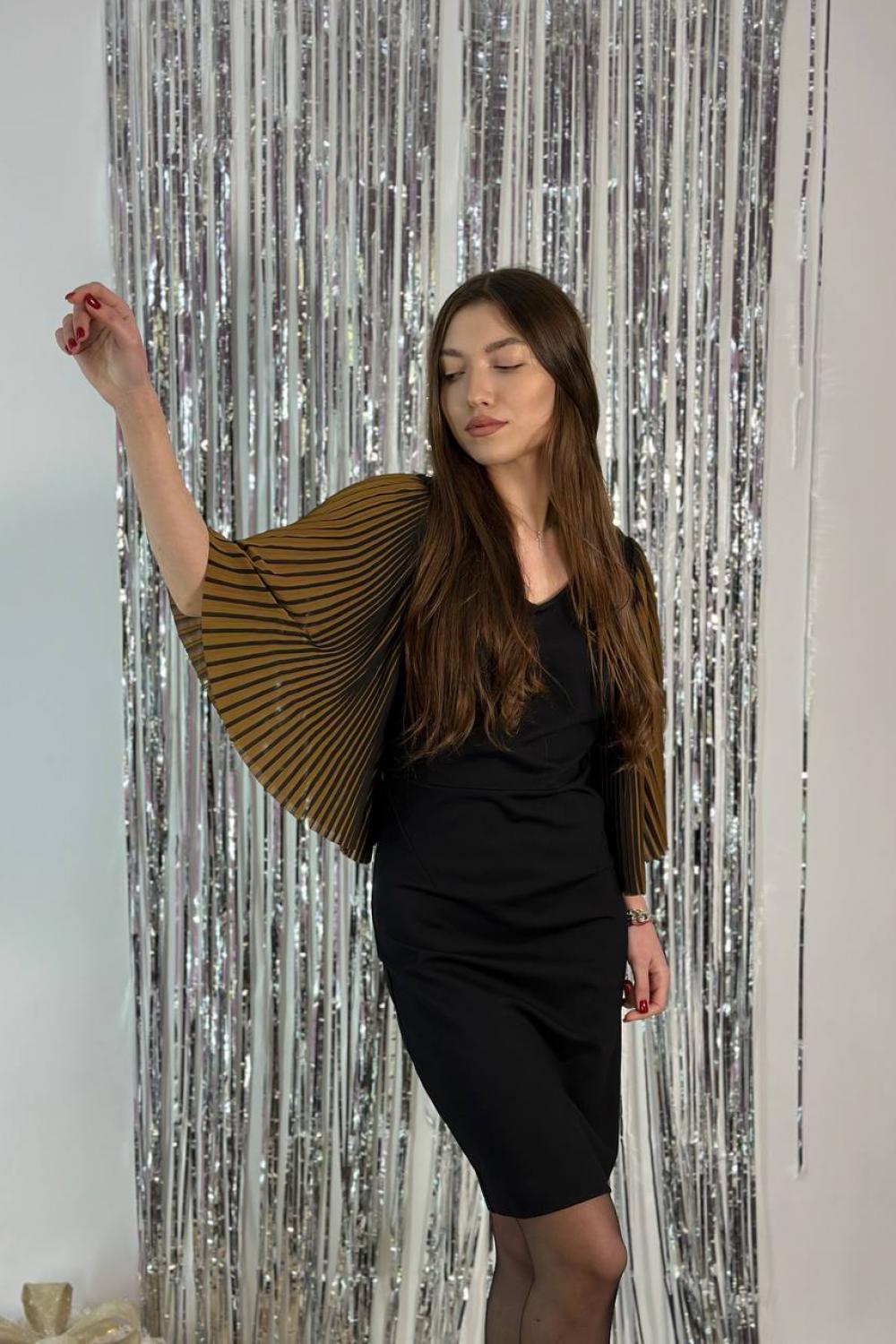 Black cocktail dress for special events