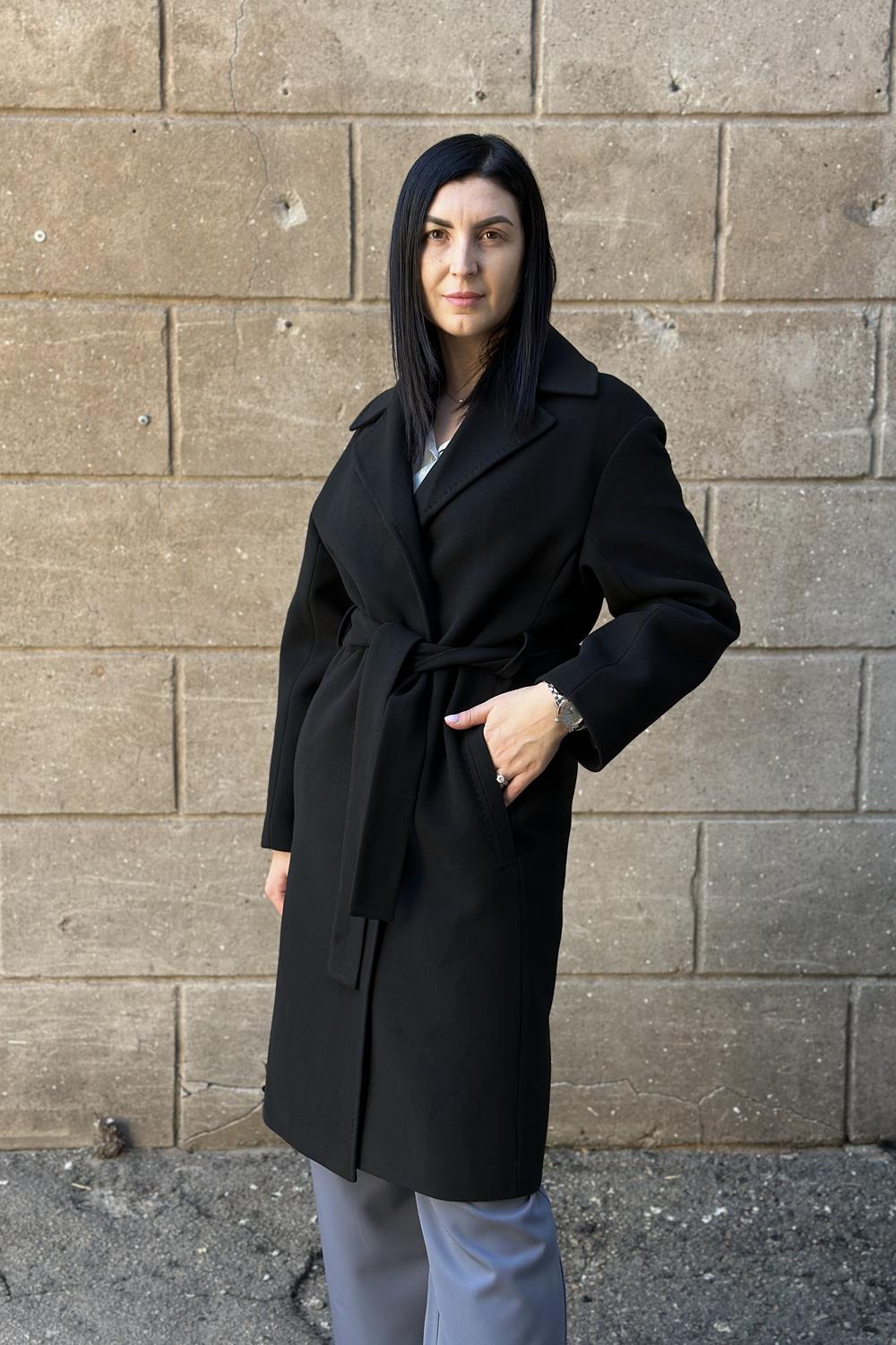 Coat-robe women's demi-season cashmere black 260C FINE LINE