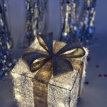 Новорічна прикраса. Ліхтарик-подарунок з Led підсвічуванням