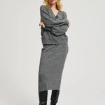 Grey knitted skirt
