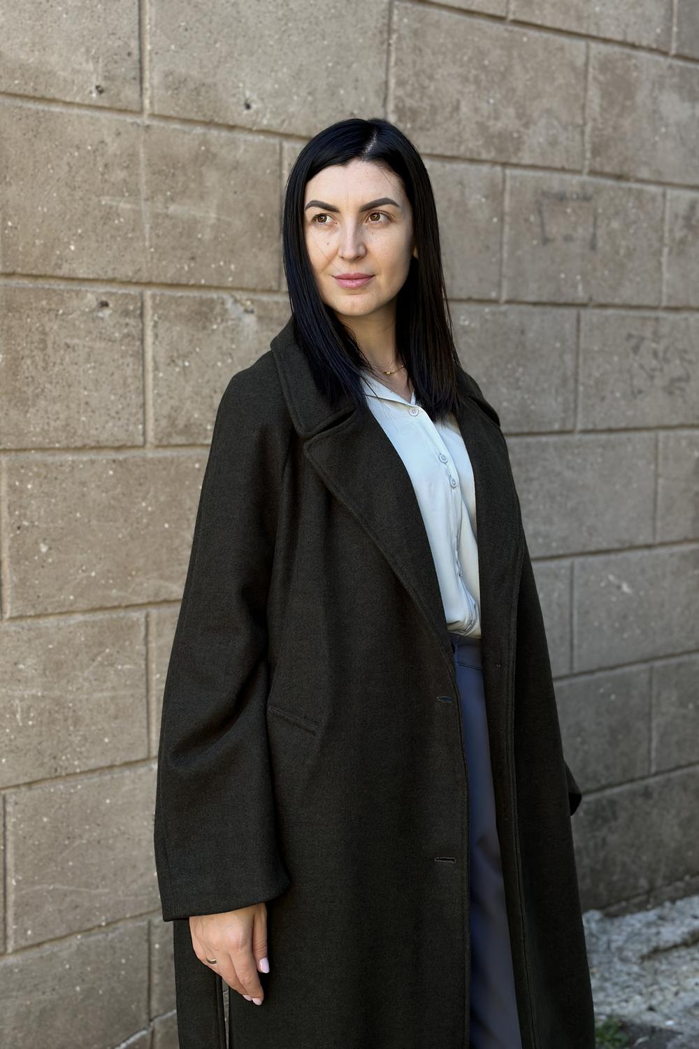 Women's demi-season coat with a detachable collar khaki 21AH115 ALMAE