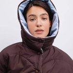 Укорочена коричнева куртка