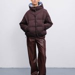 Укорочена коричнева куртка