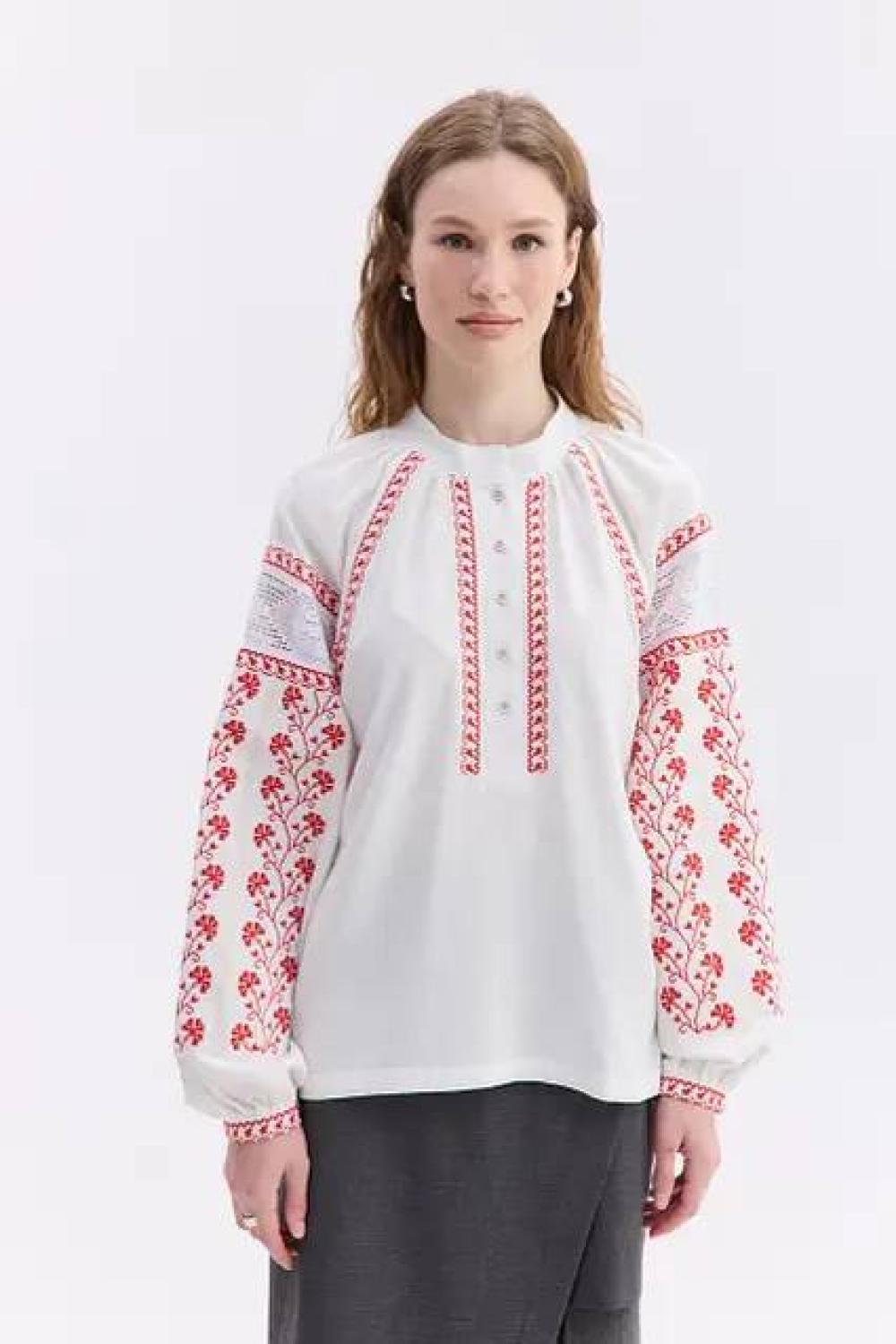 Жіноча вишиванка біла з червоною вишивкою Леся Українка