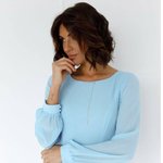 The formal is made of blue chiffon on the lining 913