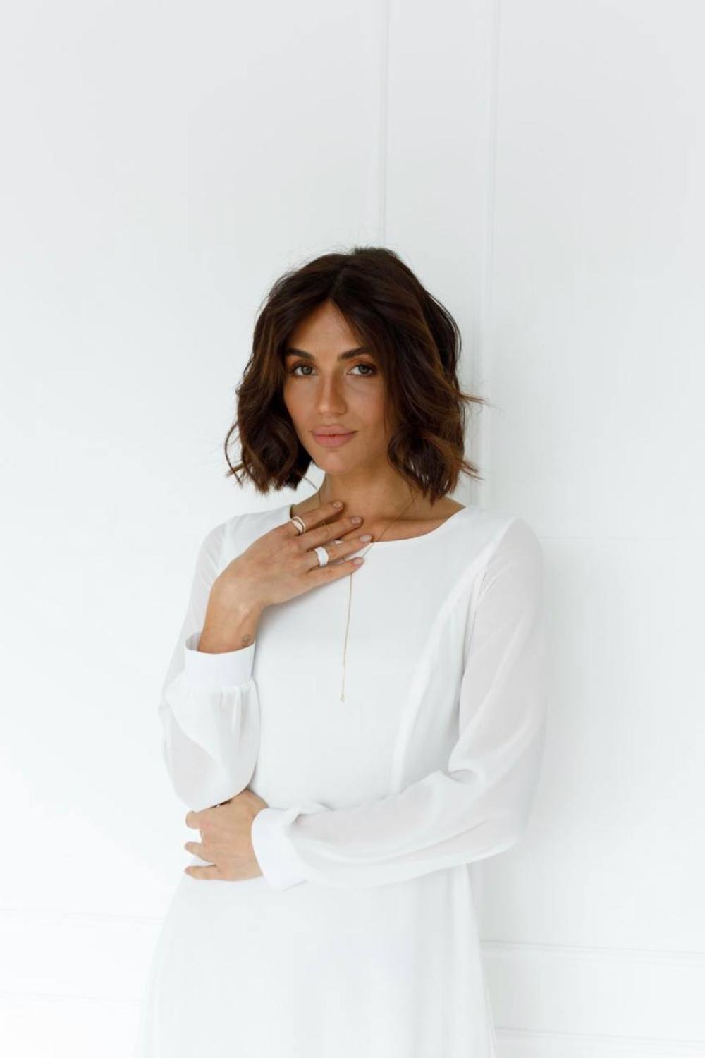 The formal is made of milk chiffon on the lining