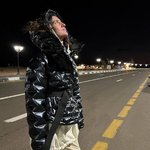 Зимова коротка куртка темно-зелена