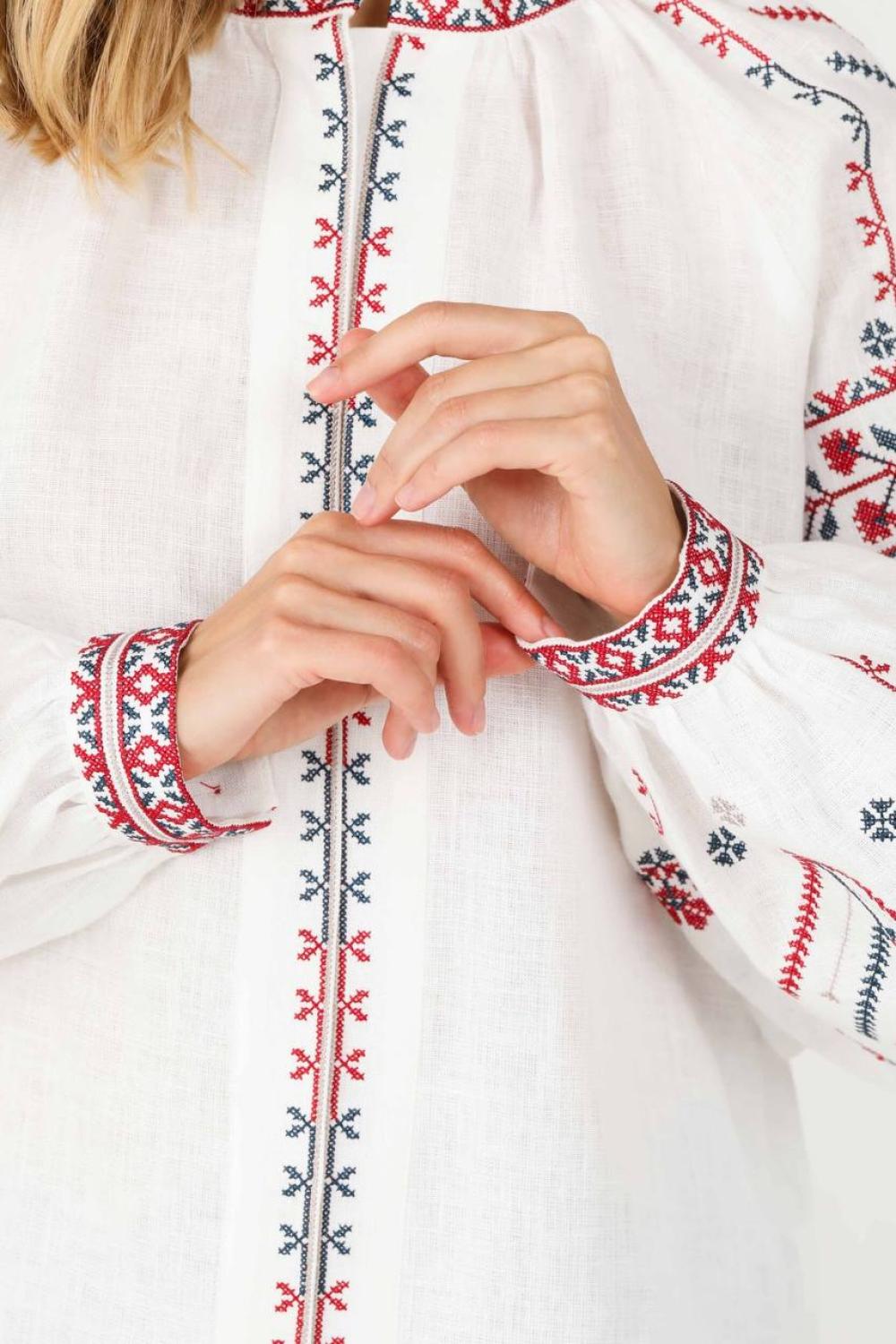 Women's embroidered linen shirt