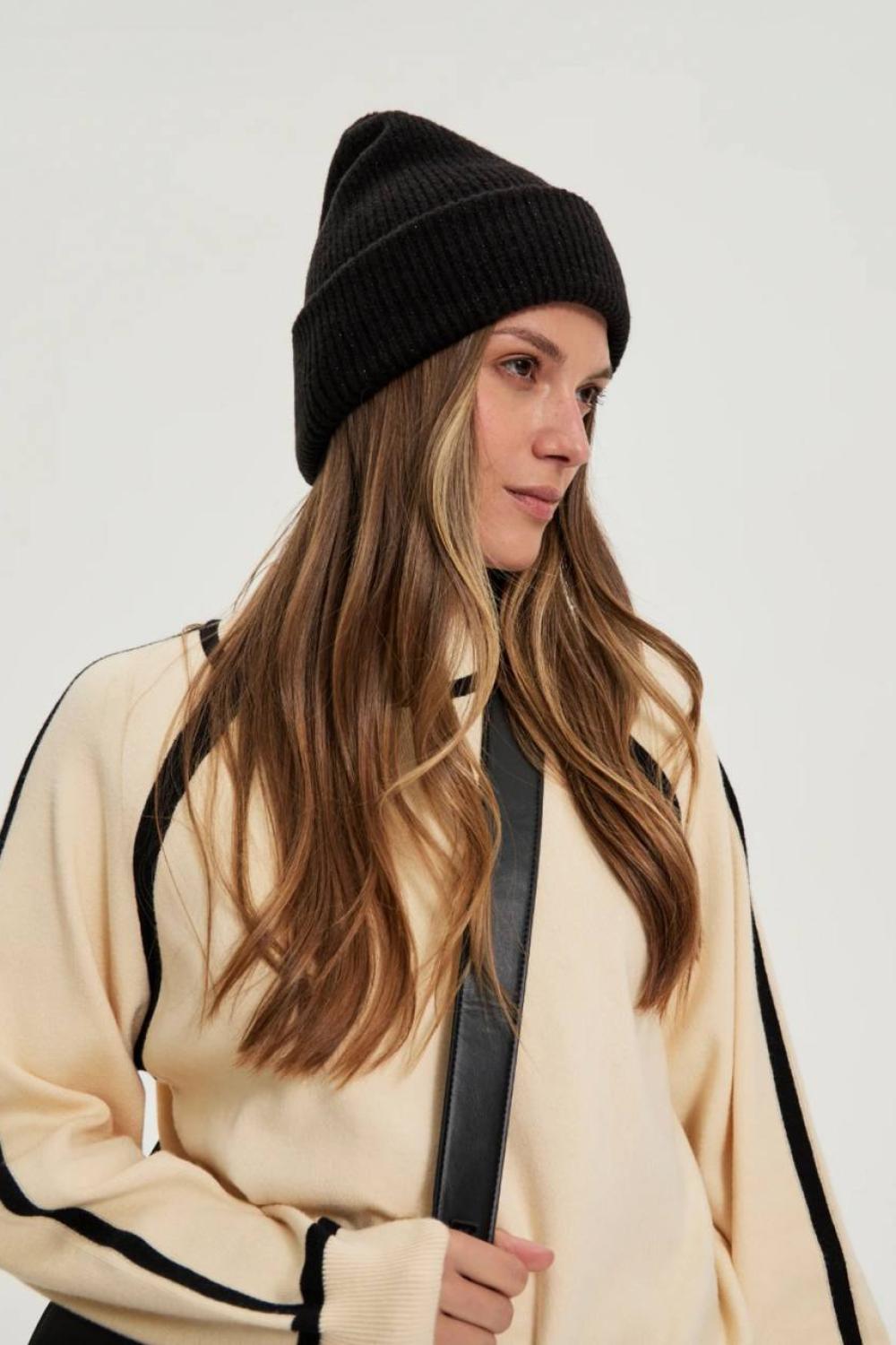 Women's black hat