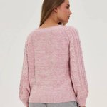 Women's pink sweater