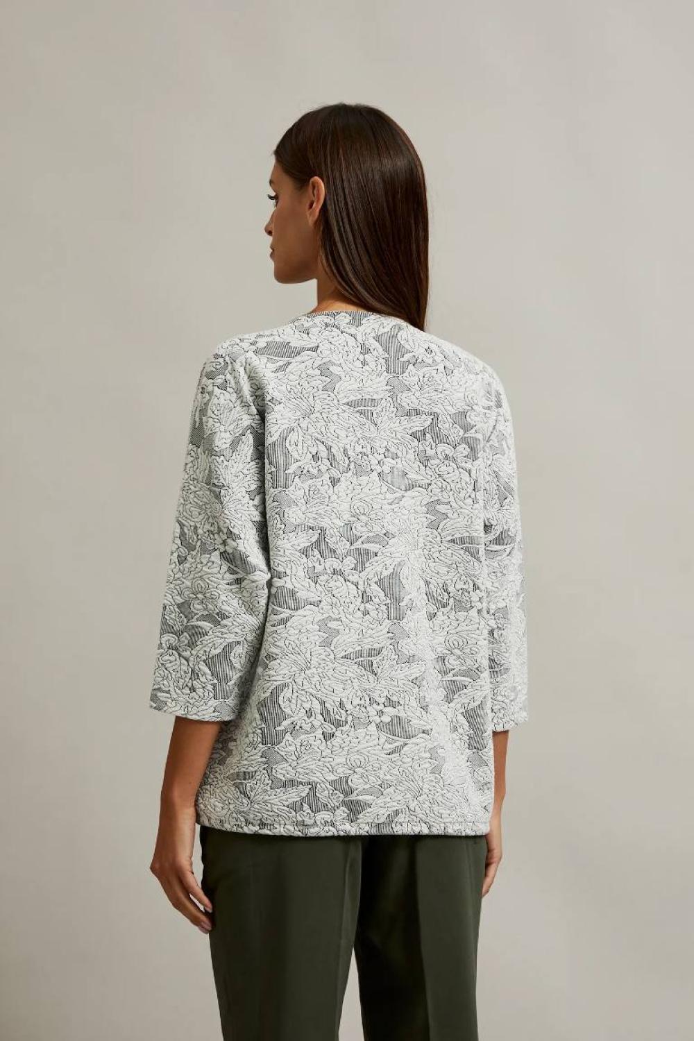 Printed sweater with tie