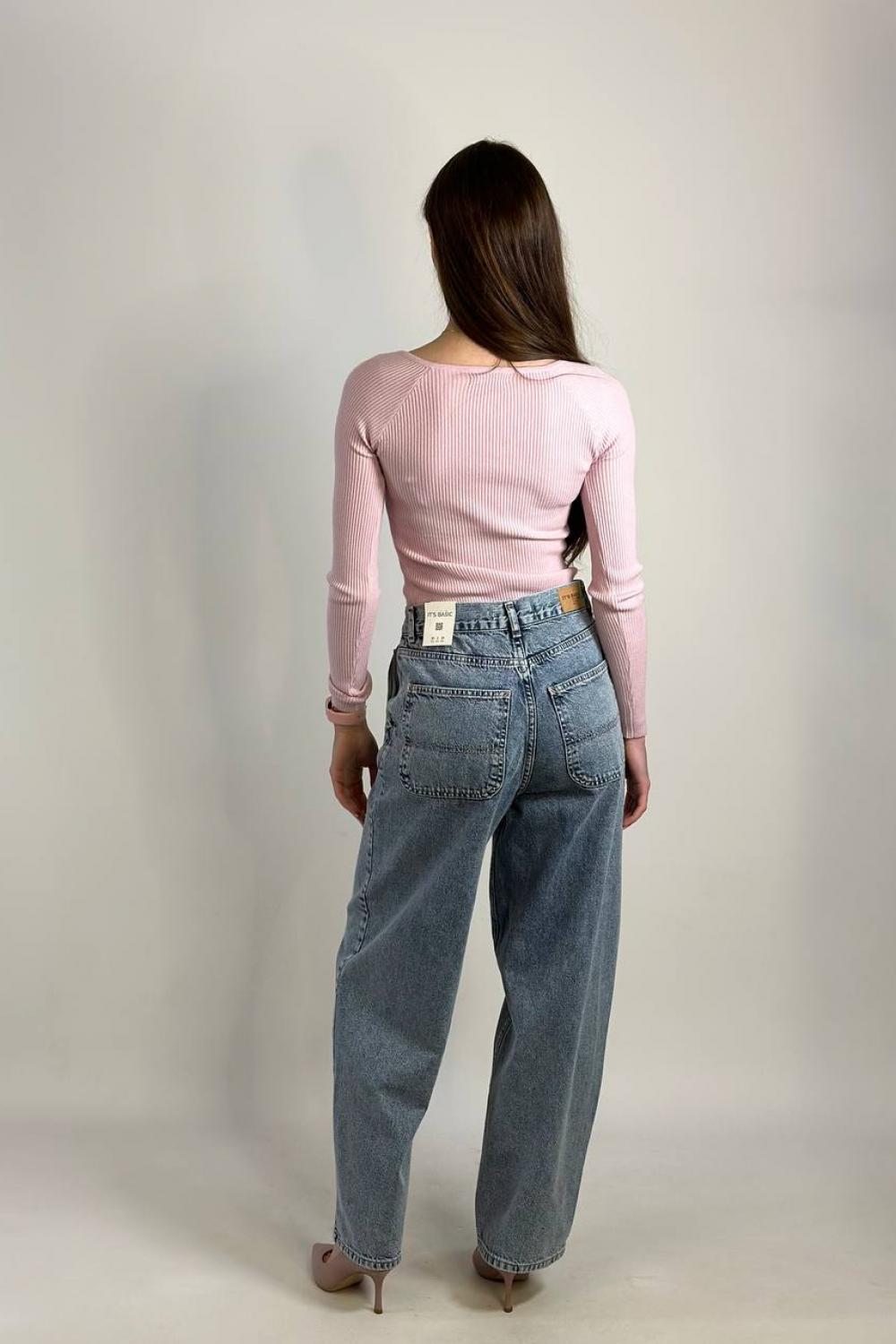 Women's blue skater jeans