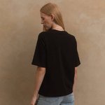 Women's black basic t-shirt