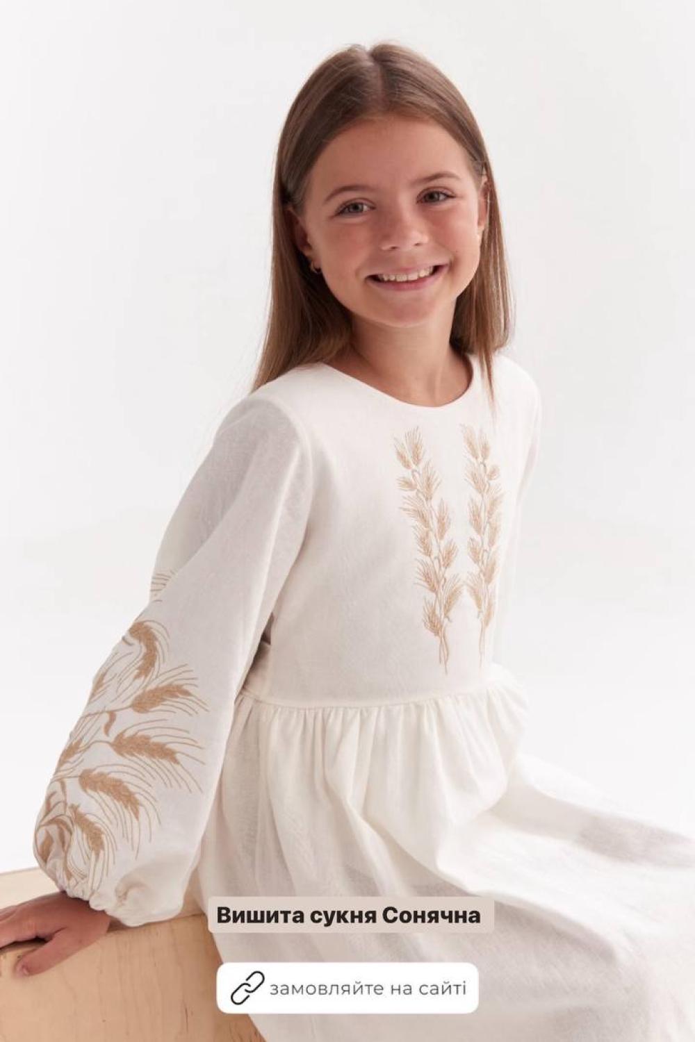 Embroidered dress with spikes for girls
