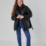 Зимова жіноча чорна куртка з кишенями 354-01 Hardy
