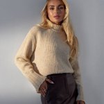 Women's warm ecru jumper