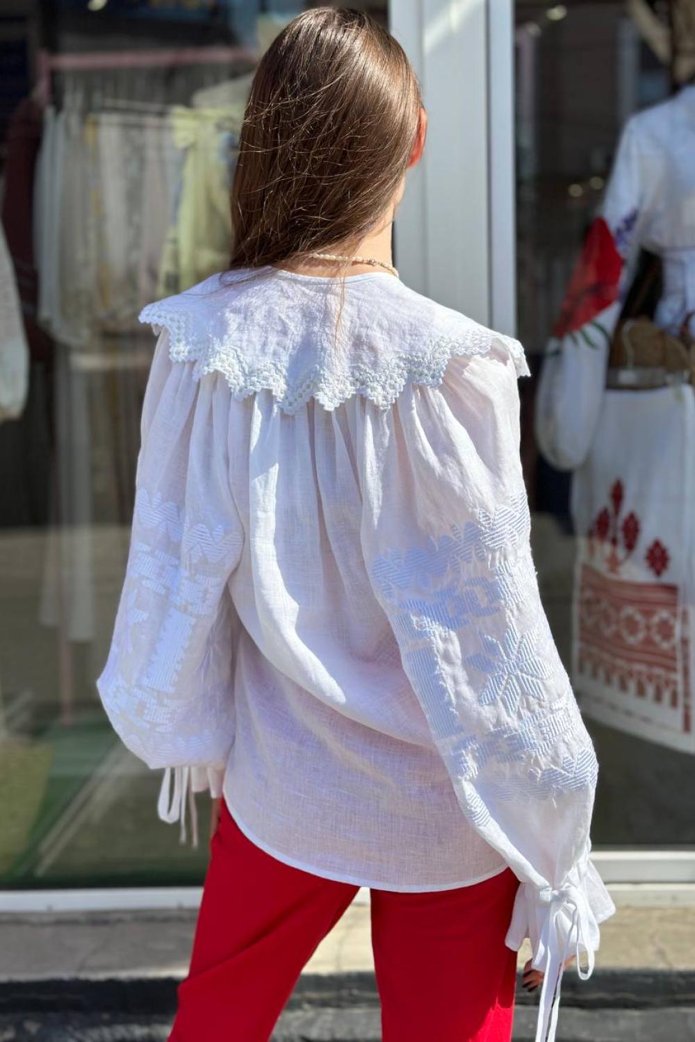 Women's embroidered blouse Memories EMBROIDERED GEM