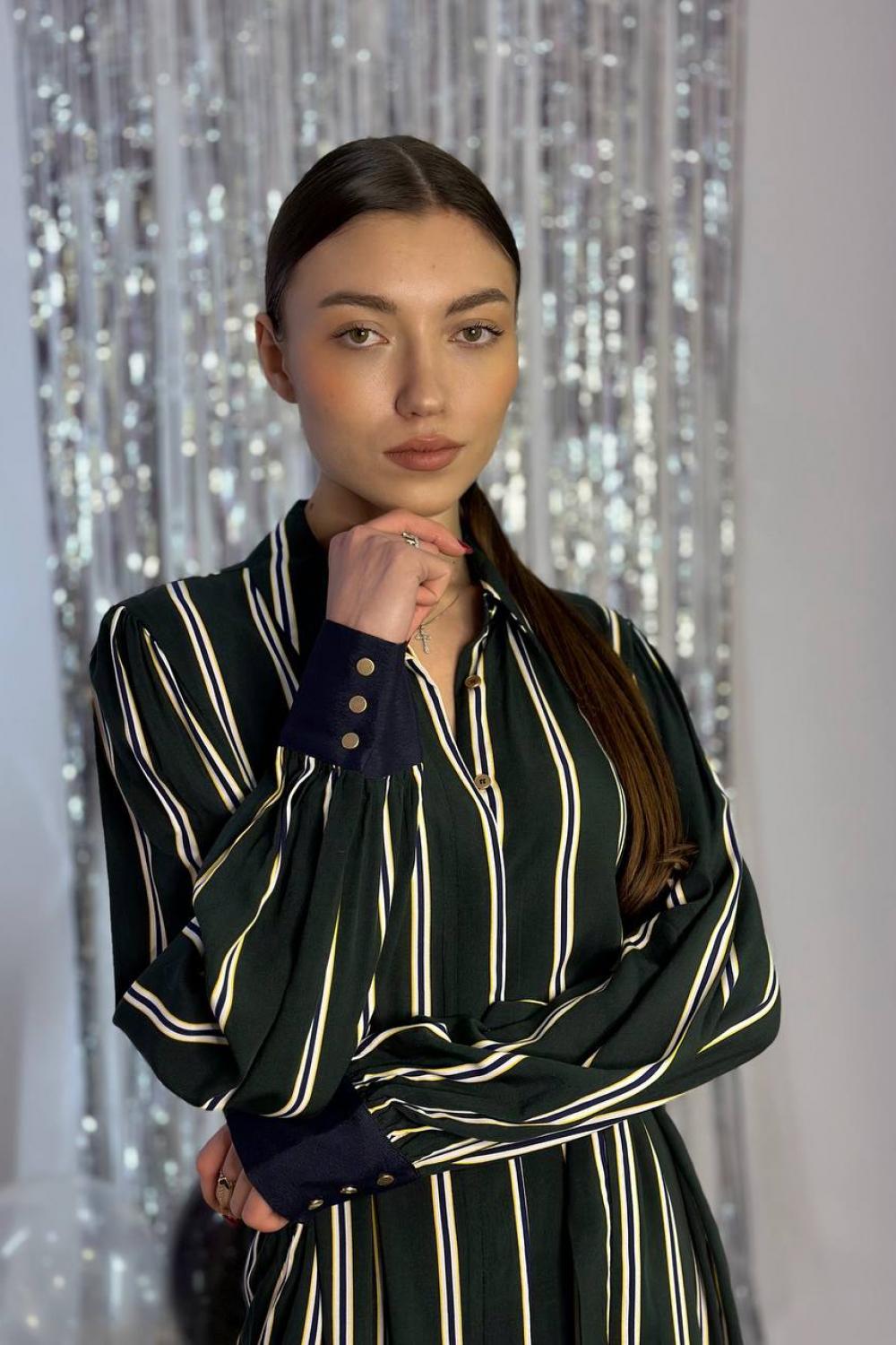 Shirt dress copper green with a long white stripe 20AH080. France. Almae