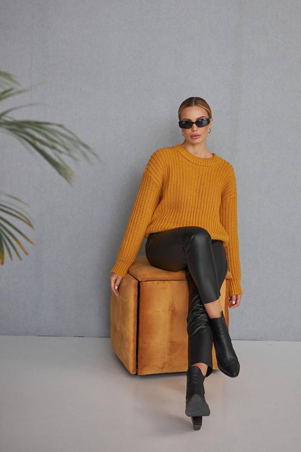 Jumper in mustard color