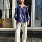 Сучасна вишиванка жіноча синього кольору дизайнерська EBROIDERED GEM