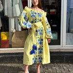 Сукня вишиванка жіноча дизайнерська жовто-блакитна лляна ВІЛЬНА авторської роботи EMBROIDERED GEM