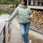 Куртка вкорочена оливкова