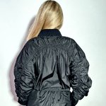 Чорний костюм з плащової тканини